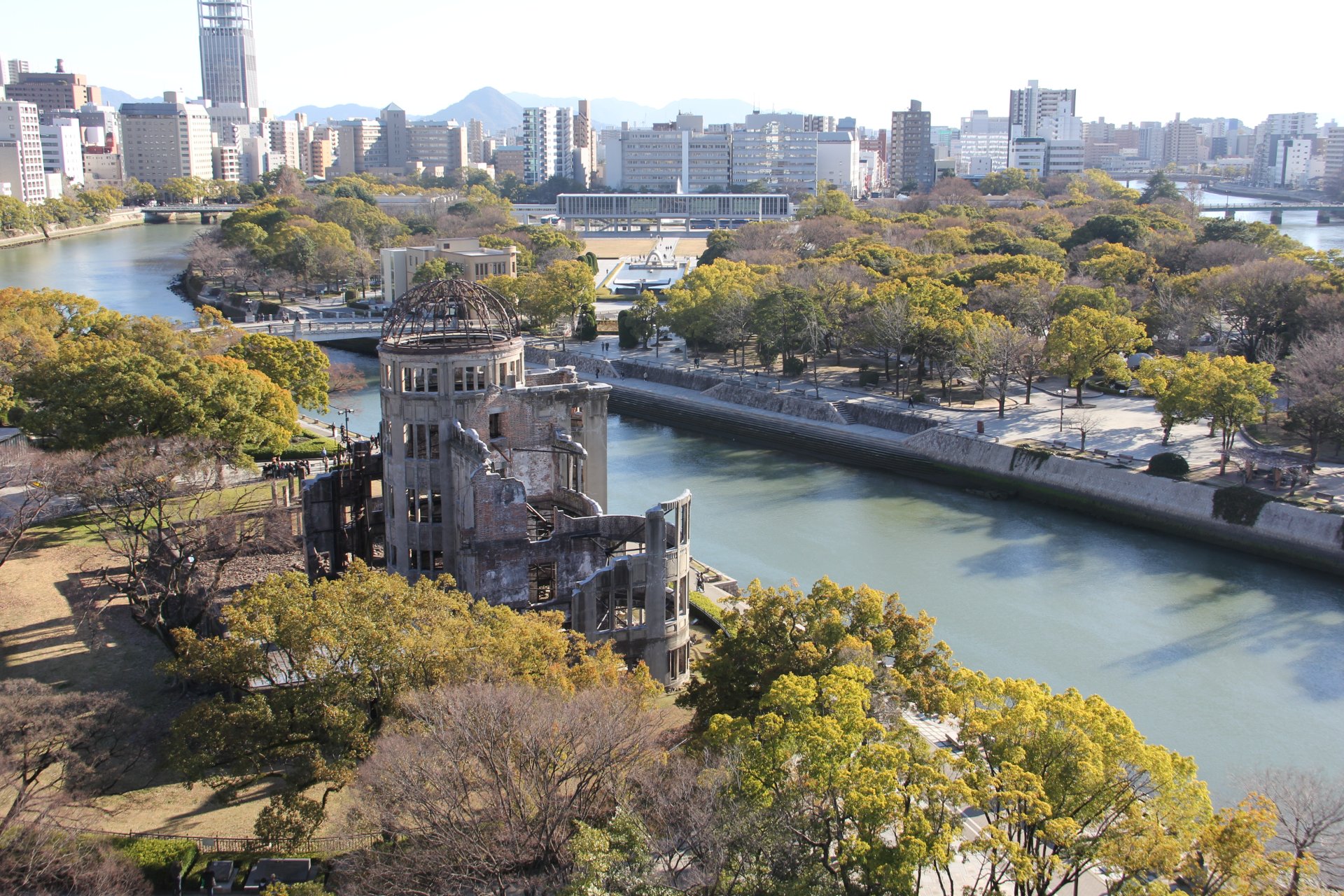 Hiroshima Slow Travel — History, Nature & Local Moments